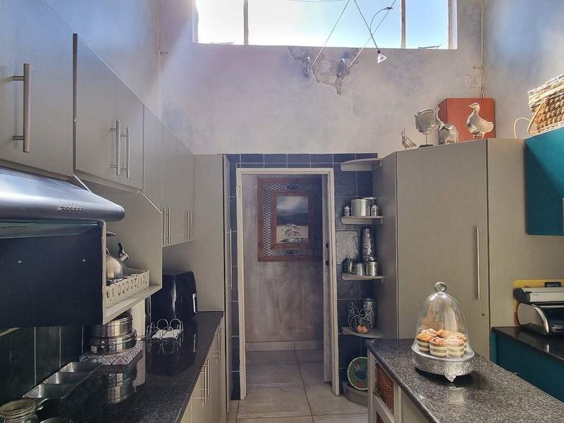 COUNTRY FEELING AT THIS PRIME LOCATION - Photo 10