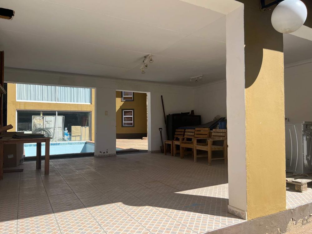 Outside build in braai area next to the pool