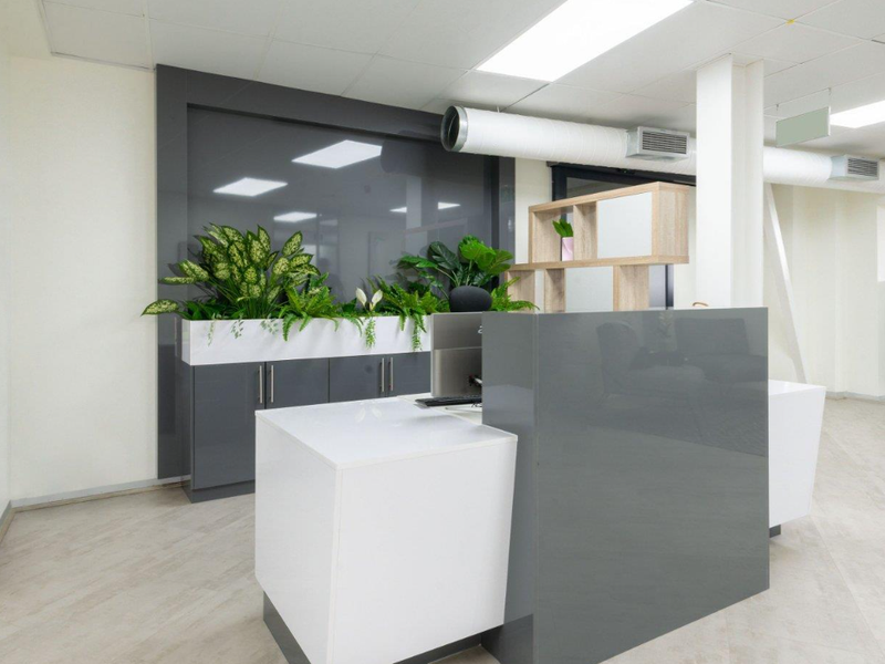 Book open plan office space for businesses of all sizes in Regus Ingenuity Park. Rent this space for 12-months, get 3 months extra FREE. - Photo 2