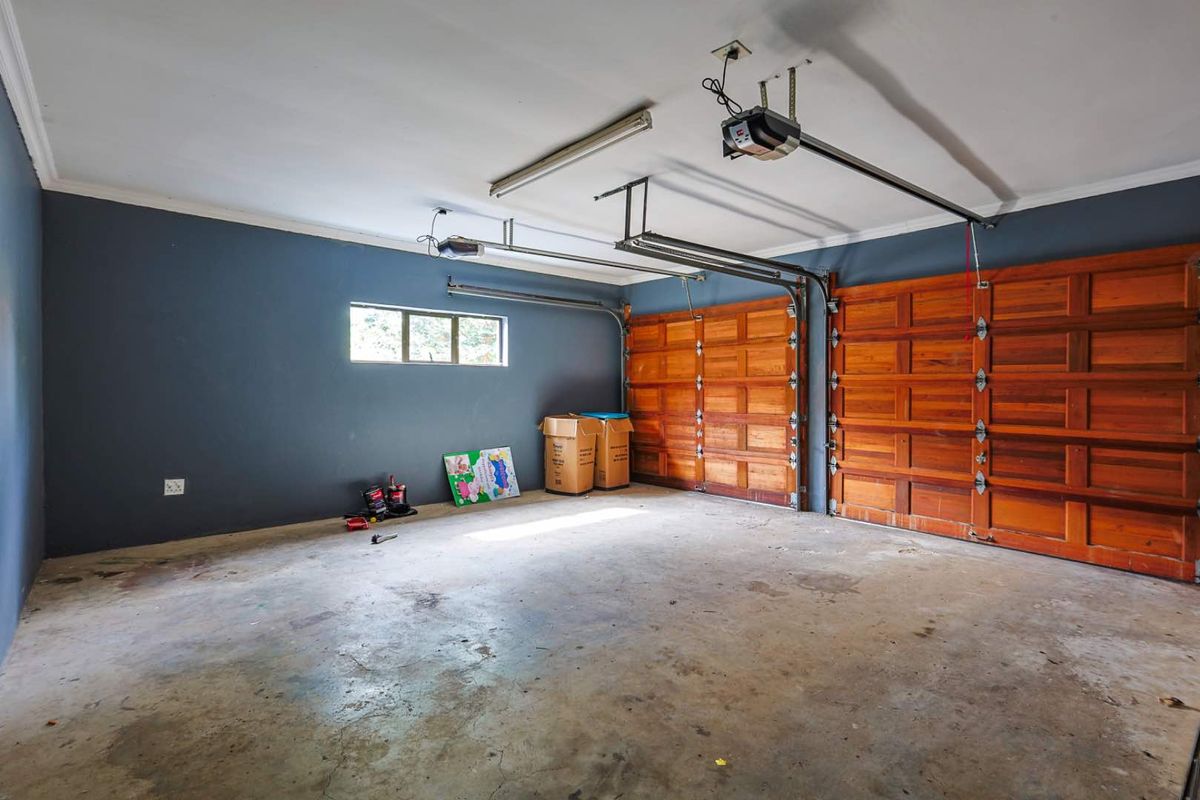 Spacious 4 Bedroom Family Home for Rent in Secure Estate - Photo 5