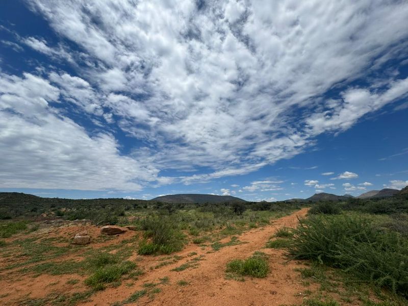 Set amongst the dramatic landscapes of the Khomas Region, the farm offers a unique blend of privacy, natural beauty and self-sufficient living. - Photo 3