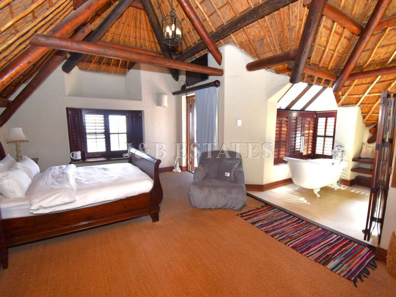 Successfully Operating Hotel With Spectacular Lagoon Views - Photo 10