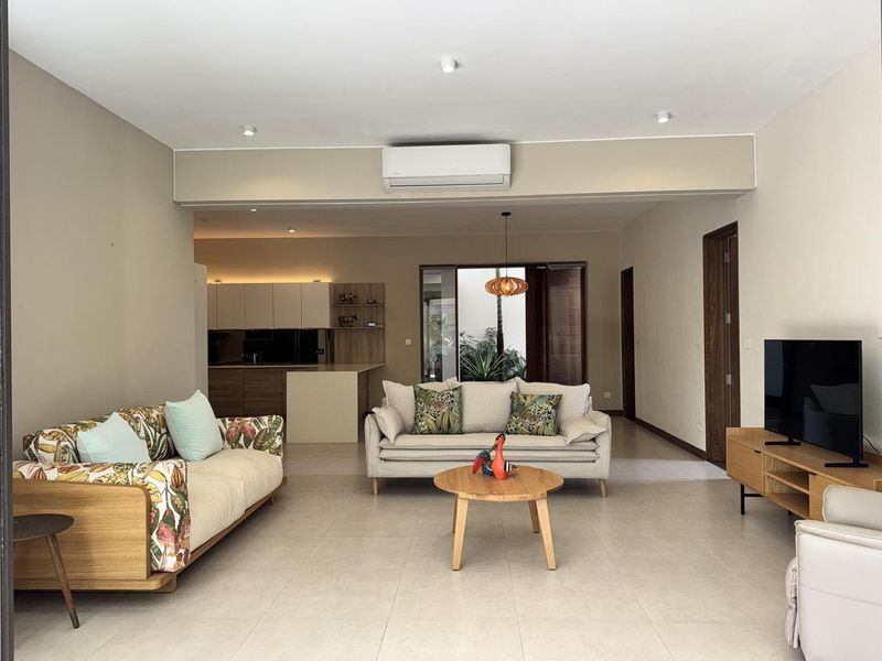 Garden Living by the Coast – Rare Ground Floor Opportunity at Le Savoy - Photo 7