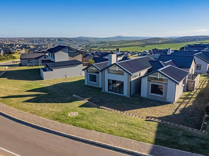 Brand new home ready for occupation - Photo 1
