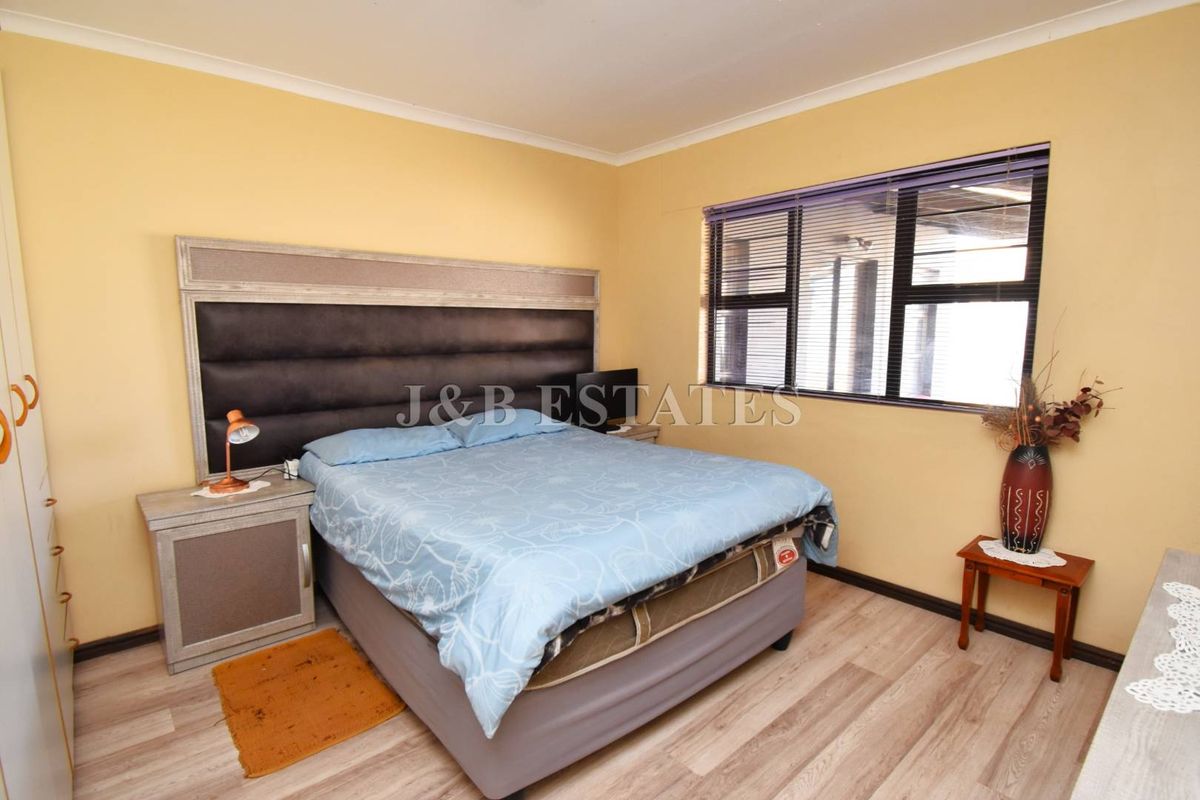 Spacious 3-Bedroom Family Home - Photo 5