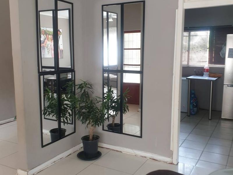 FREESTANDING HOUSE FOR SALE WINDHOEK WEST - Photo 3