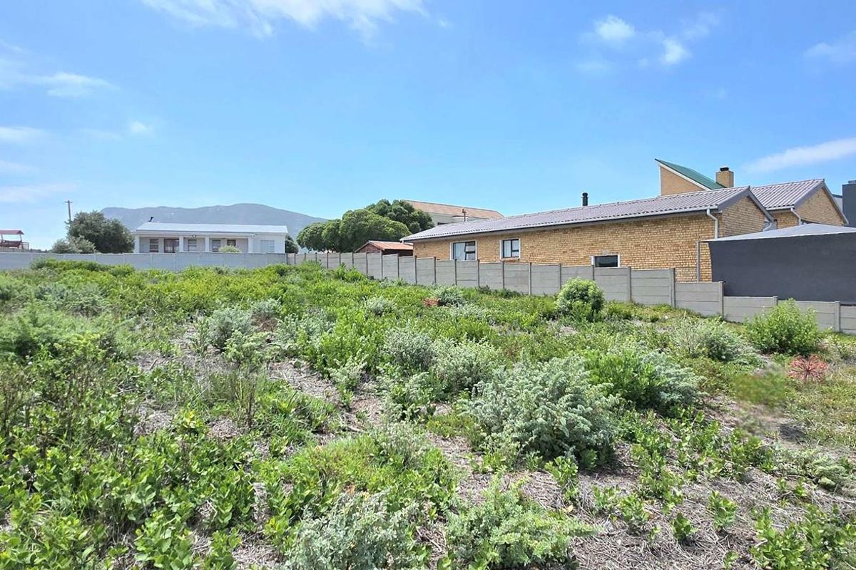 Prime Vacant Land in Franskraal with Sea Views Near Coastline and Amenities - Photo 3