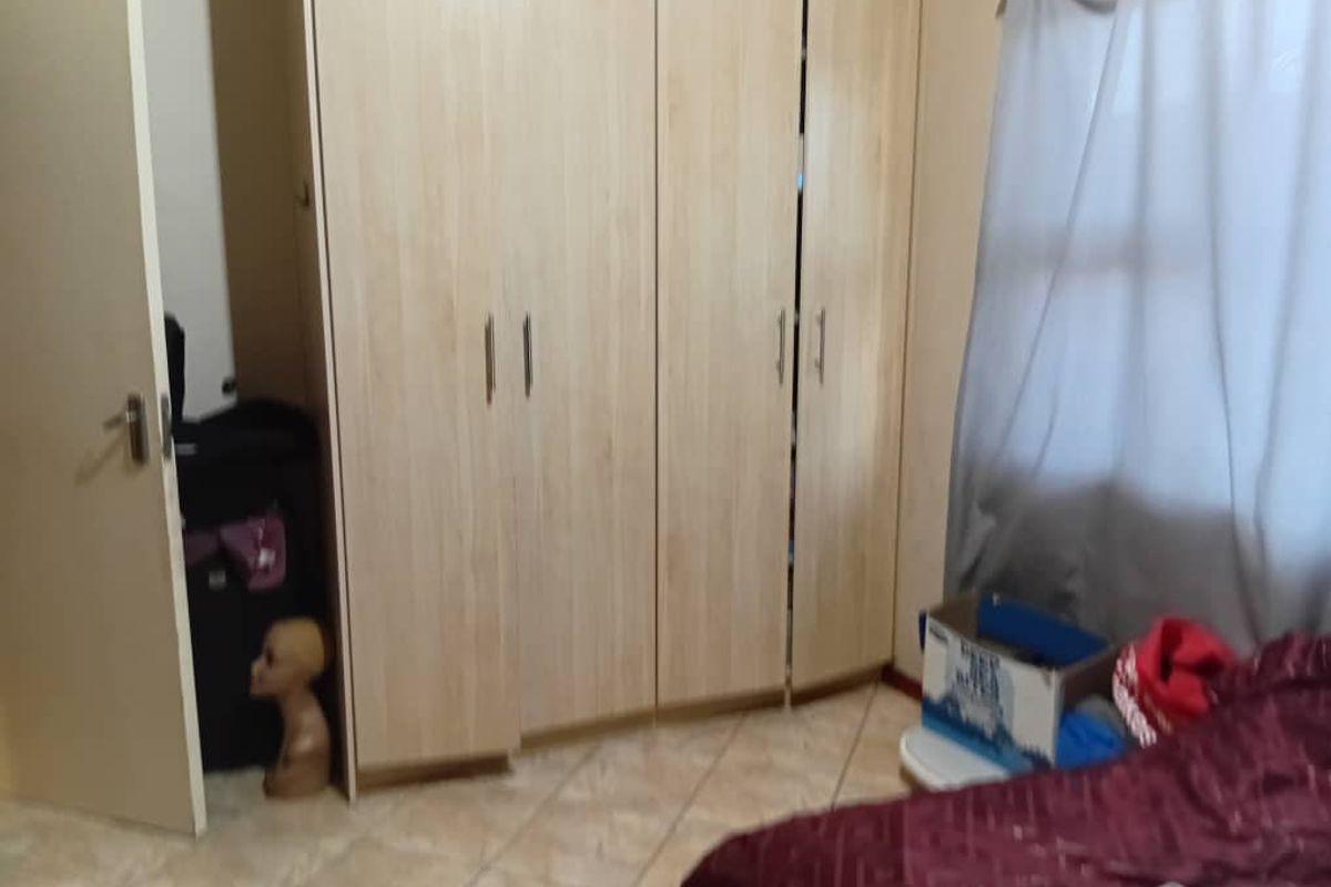 Apartment for sale, Katutura - Photo 2