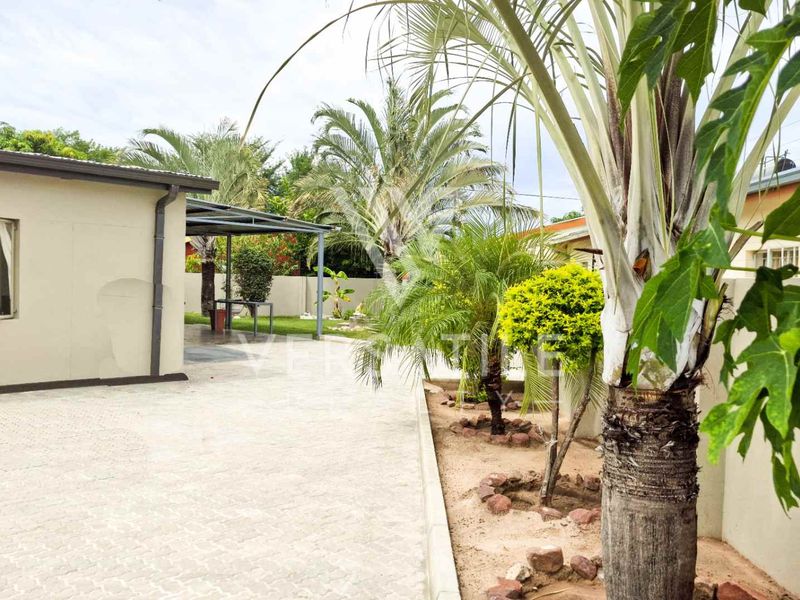 Modern Spacious Family Home with Expansive Garden for sale in Ongwediva. - Photo 2