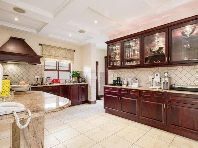 4-Bedroom Luxury Villa | Millionaires’ Row, Sandton - Photo 10