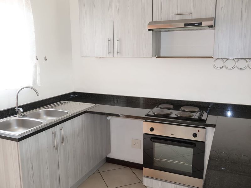 Ideal 2-bedroom Home for Families or Investors. - Photo 3