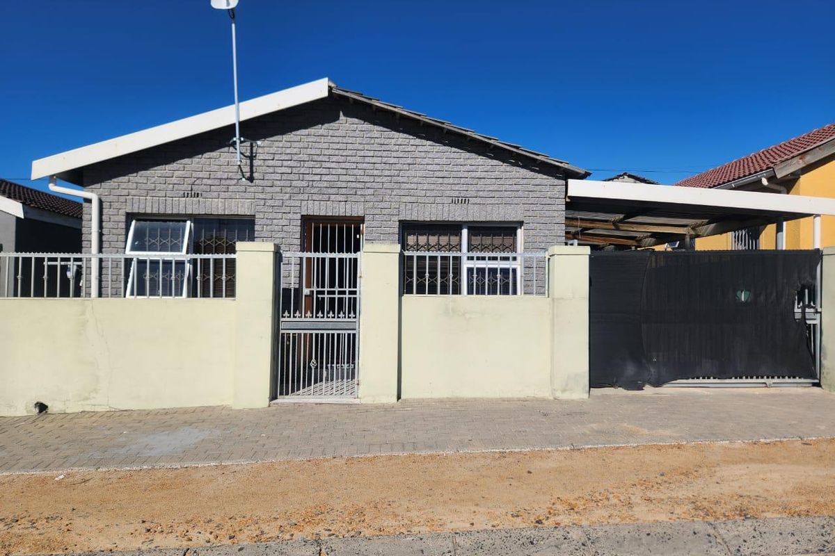 Charming 3-Bedroom Home with Additional Income Potential - Photo 2