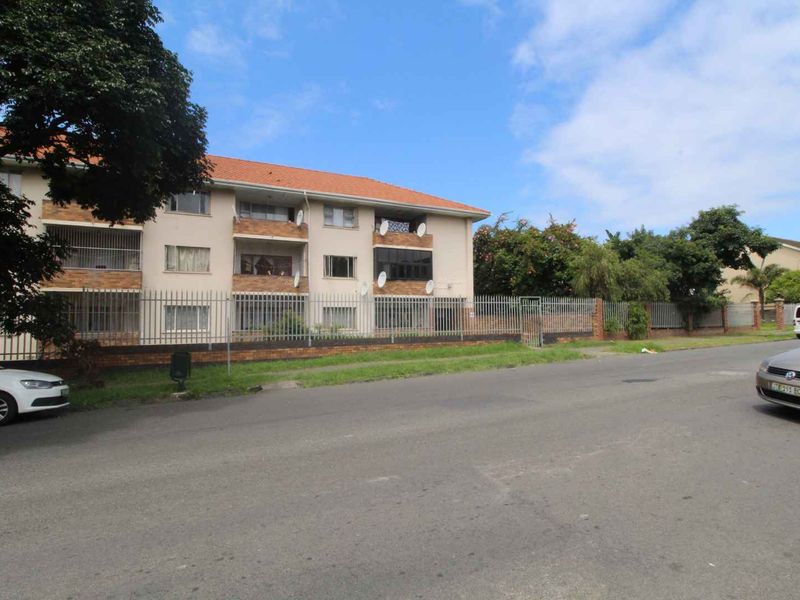 Central Location & Comfort: The Ultimate Combo! - Photo 9