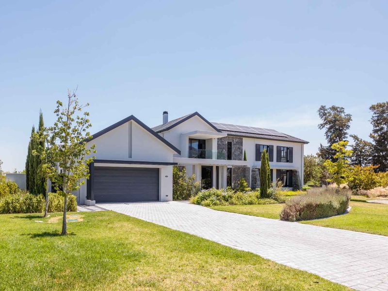 An Exceptional Riverfront Five-Bedroom Home of Grandeur at Val de Vie Estate - Photo 4