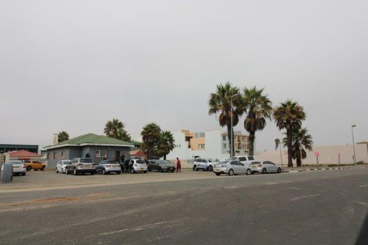 Business Premises - Photo 2