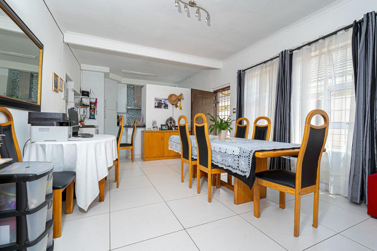 Dreaam Home in Rondebosch East - R3.25m - Photo 5