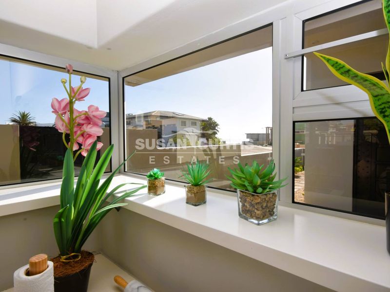 Coastal living taken to the next level with sea views galore! - Photo 7