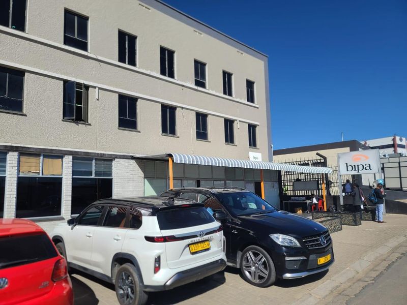 Office to let Northern Industrial - Photo 2