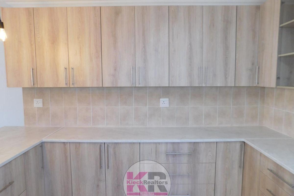 Henties Bay: Newly Renovated 3 Bedroom home For Sale - Photo 4