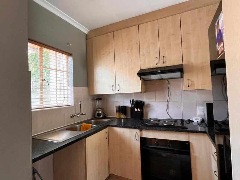 2 Bed Apartment in Quiet Area - Photo 3