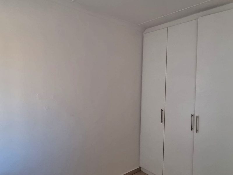 SPACE SPACE - 3 BEDROOM TOWNHOUSE OTJOMUISE - Photo 4