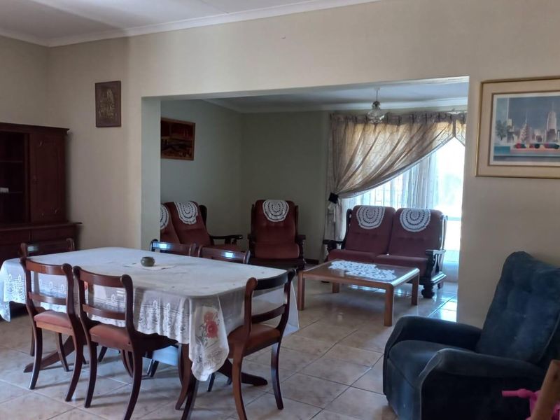 3 Bedroom house in Laudium - Photo 6