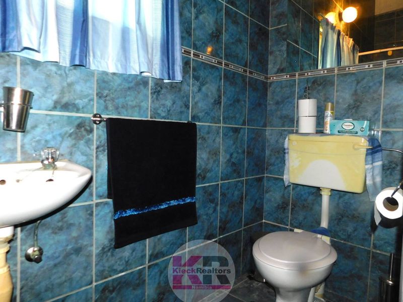 Large Family Home In A Great Location - Photo 10