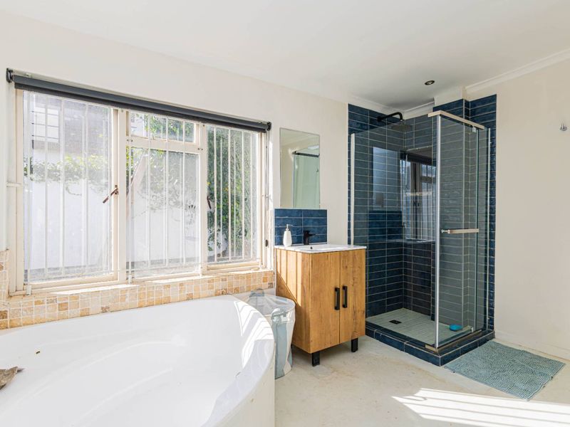 Rare Family Home – Priced to Sell - Photo 6
