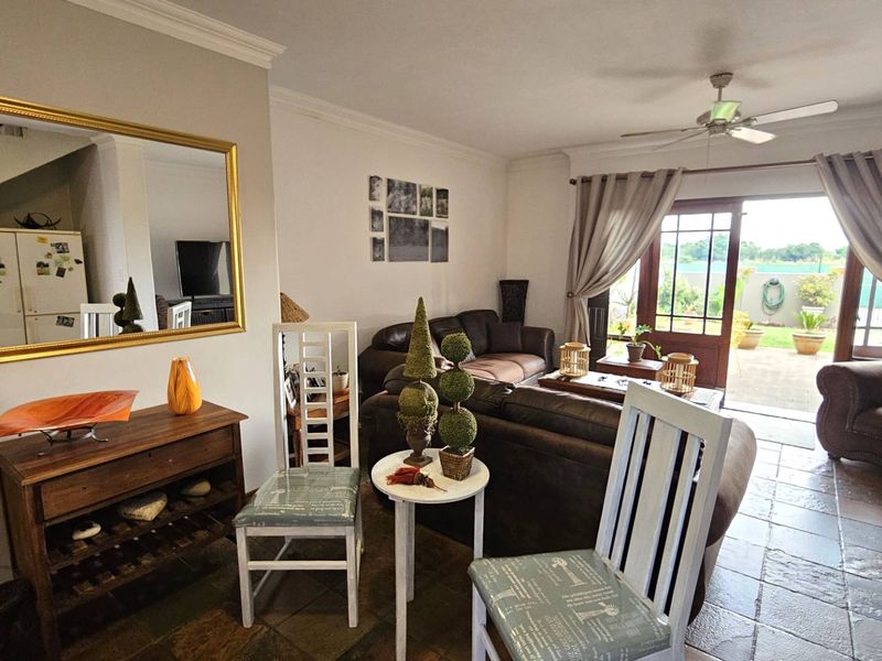 NEAT 2 BEDROOM TOWNHOUSE IN MELODIE - Photo 5