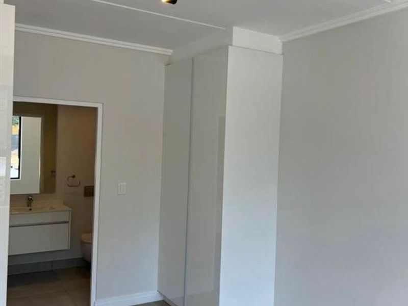 Stunning Unit In Brookfields Golf Estate - Photo 9