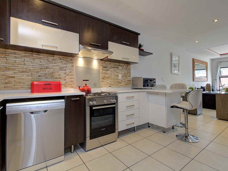 Unwind in Luxury: Modern Home with Private Patio & Garden! - Photo 4