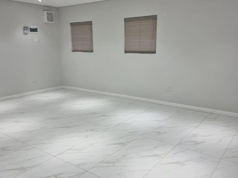 Medical Suite for rent in Dana Bay - Photo 8