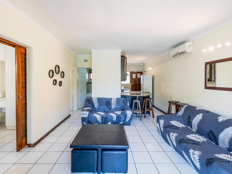 Furnished ground floor and on the beach - Photo 5