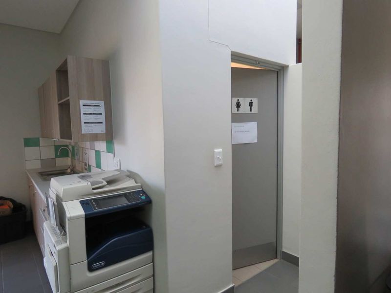 Perfect Professional Space for Healthcare Experts - Photo 7