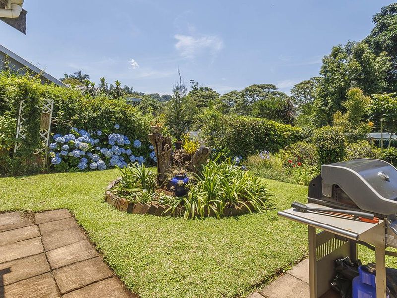 Elegant Hillcrest Sanctuary with Income-Generating Cottage - Photo 2