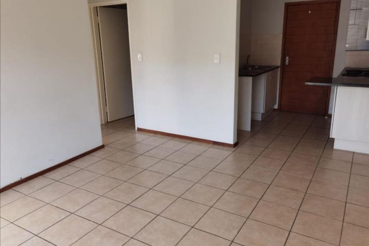 2 Bedroom Apartment - Photo 5