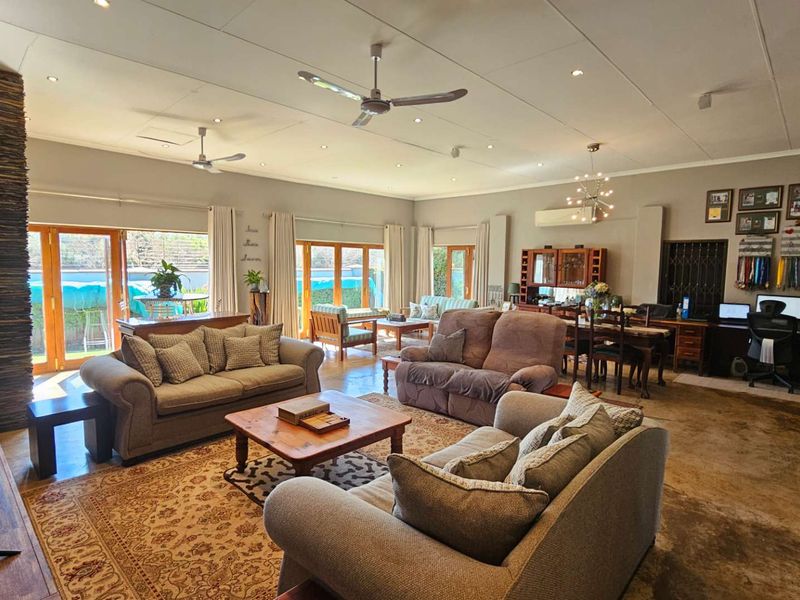 Modern 3 Bedroom Open Plan Family Home - Photo 6