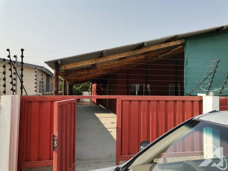 Freestanding House For Sale In Ondangwa Extension No 2 - Photo 2