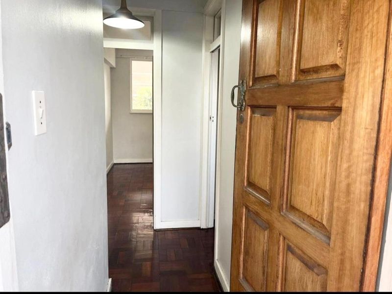 Glenwood Property with Substantial 3,328 sqm Erf and Development Potential - Photo 5