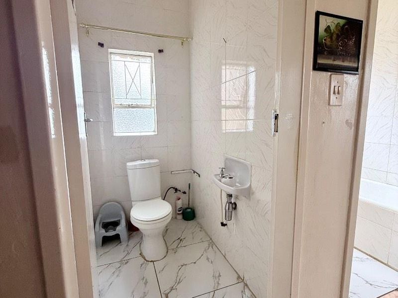 3 bedroom house for sale in vryheid - Photo 8