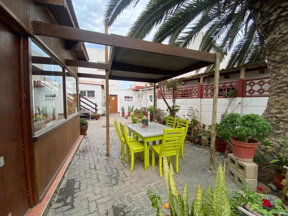 Inner courtyard and lapa