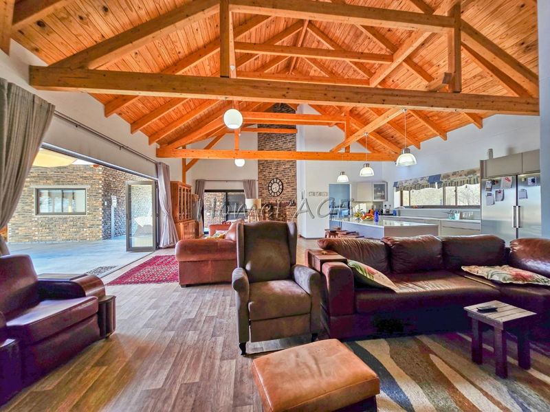 Omaruru Wildlife Estate, Omaruru:  Lifestyle property with 4 Bedr Home is for Sale - Photo 6