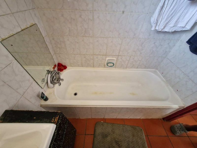 1.5 Bedroom apartment for sale in Weavind Park. - Photo 7