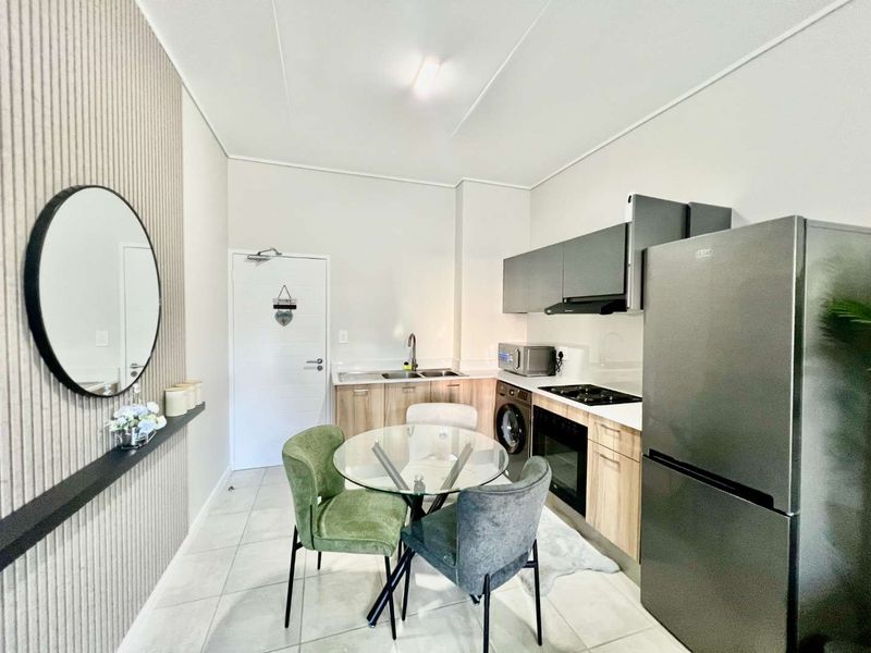 Modern Comforts in Sandton's Greenlee Eco Estate! - Photo 2
