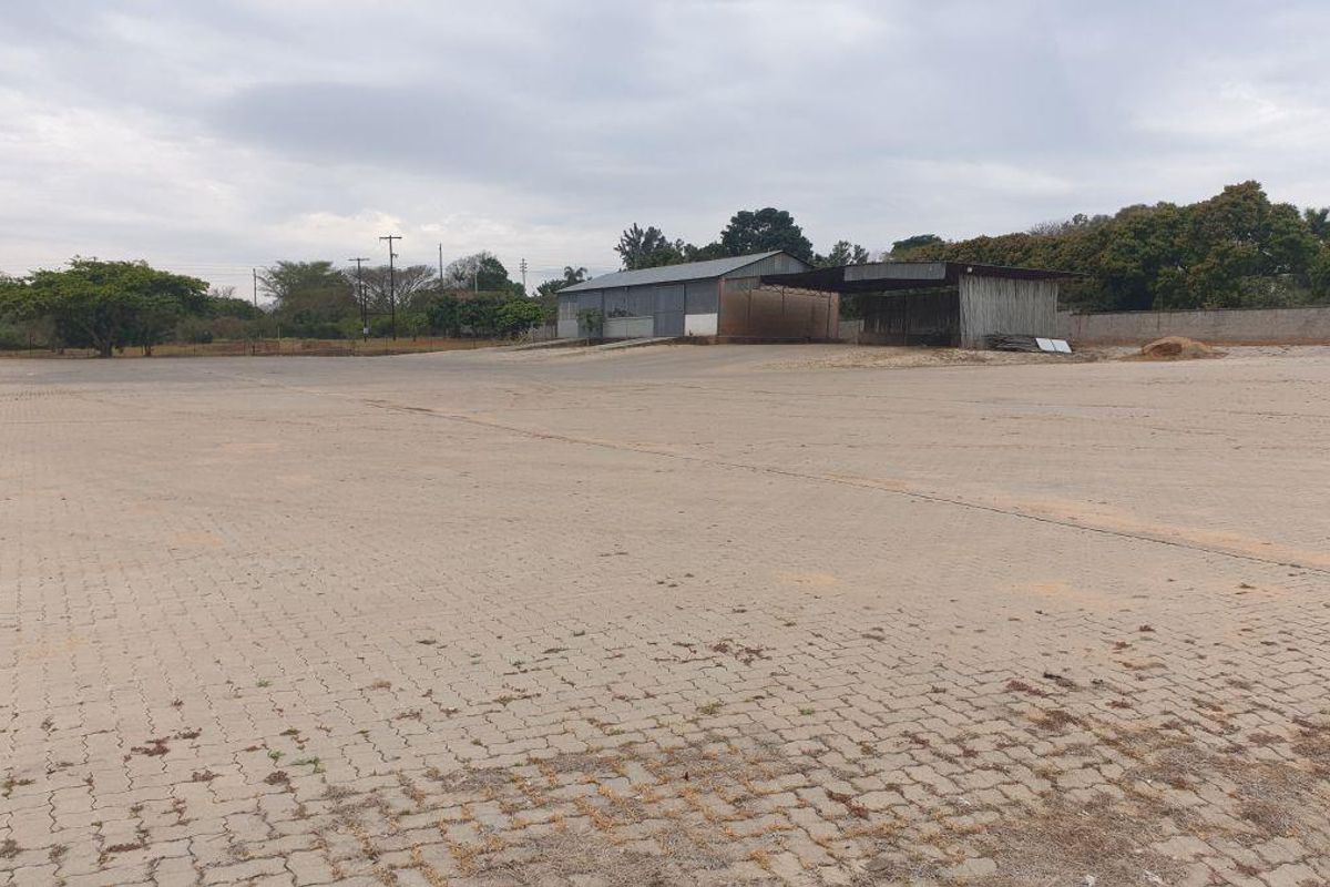 Warehouse, office and yard space for rent - Photo 3