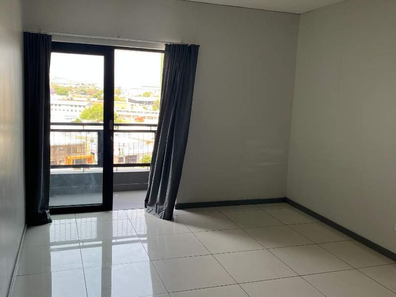 TO LET | Merensky Towers, Windhoek CBD - Photo 4