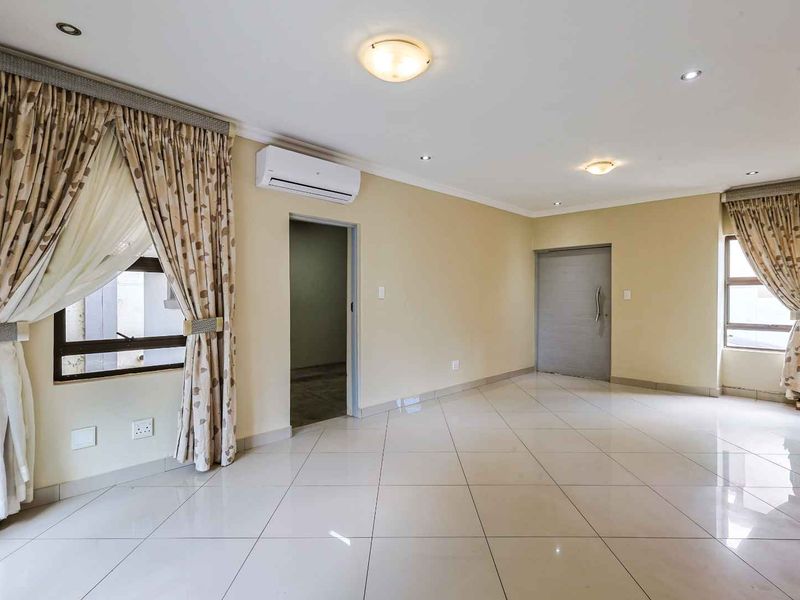 Prime 3 Bedroom Home in Exclusive Pretoria East Estate - Photo 8