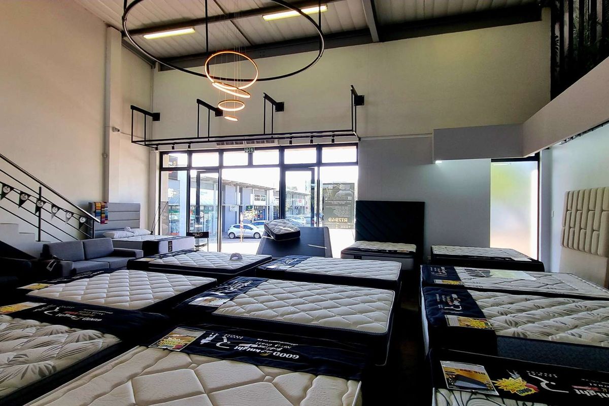 Double-volume 198m2 unit in Umhlanga Ridge with office mezzanine, parking, and showroom potential | Available Nov 2025 - Photo 3