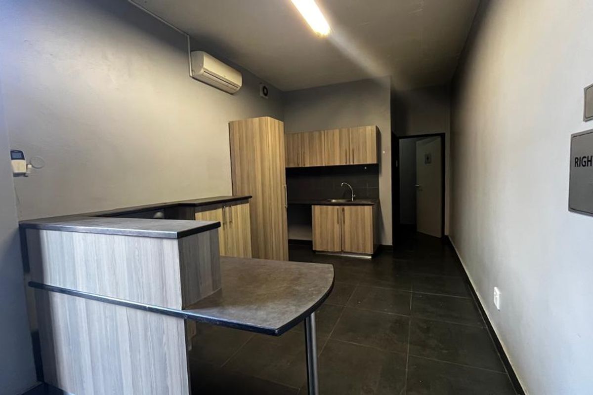 Commercial Property For Sale in Brahman Park - Photo 2