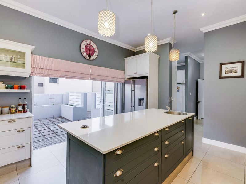 Elegant family living - Photo 9